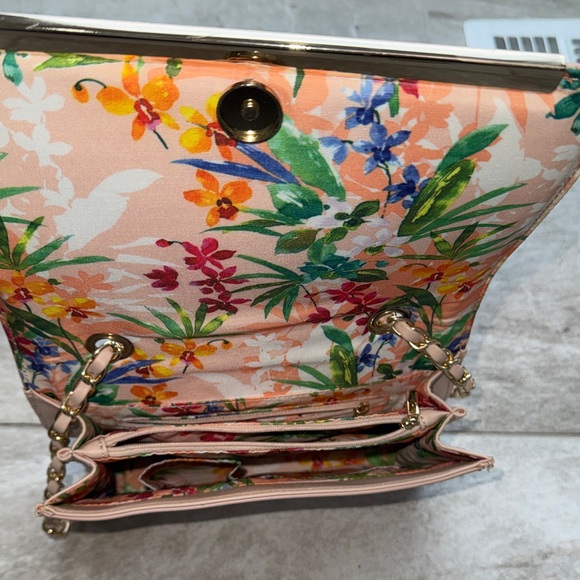 Aldo- Light pink- Elegant Quilted Chain Shoulder Bag - Picture 7 of 16